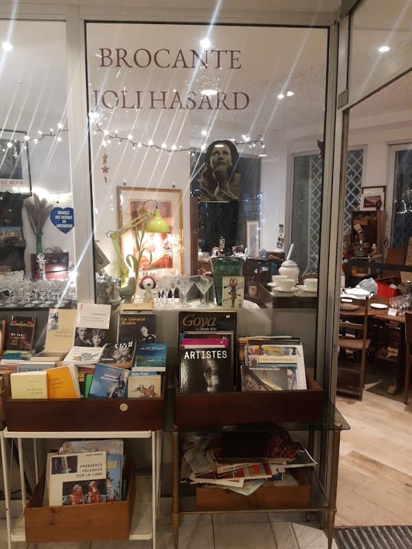 Photo de Brocante Joli Hasard (Vintage Store)