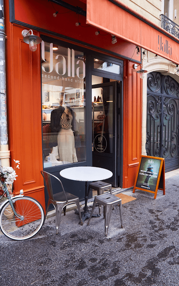 Photo de YALLÄ Paris 18 - Dépôt-vente / Second-hand store / Curated Vintage